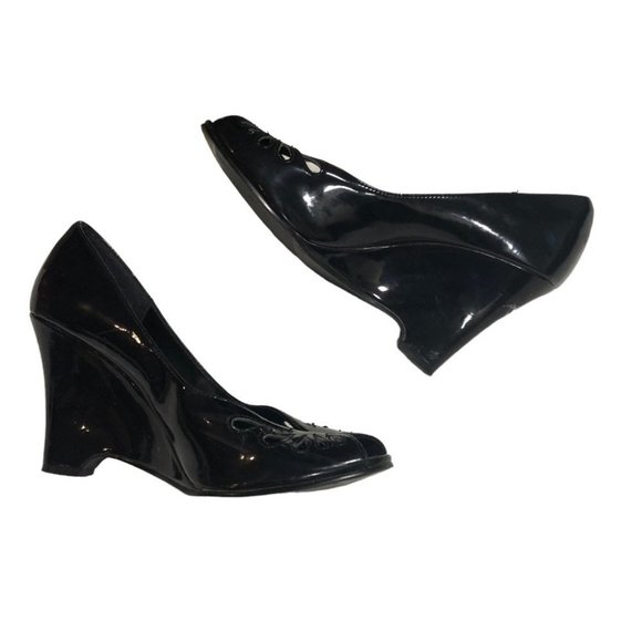 Steve Madden Patent Wedge - Picture 3 of 10